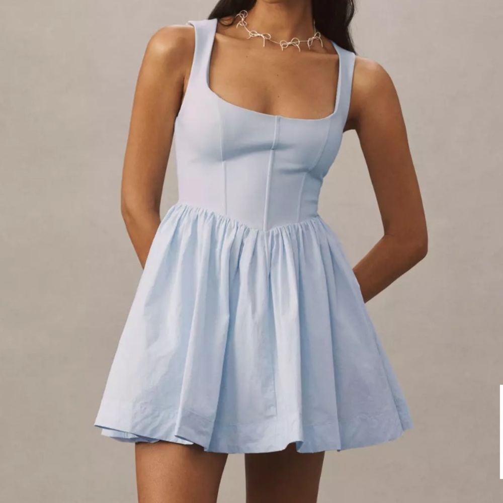 Light Blue Sleeveless Party Dress